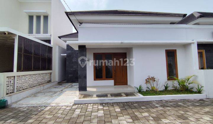 Dalam Cluster Rumah Murah 800 Jutaan SHM Strategis Maguwoharjo 2