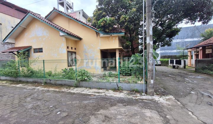 Land Around UGM Campus Hook Near Gor Klebengan Boarding Area Land Around UGM Campus Hook Near Gor Klebengan Boarding Area