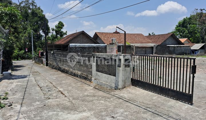 Cheap Land on Jalan Besi Jangkang Kaliurang Near UII Art PPG.