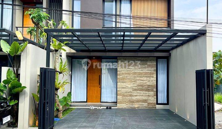 Siap Huni Rumah Baru 2 Lantai Furnished Dekat Stadion Maguwoharjo 1