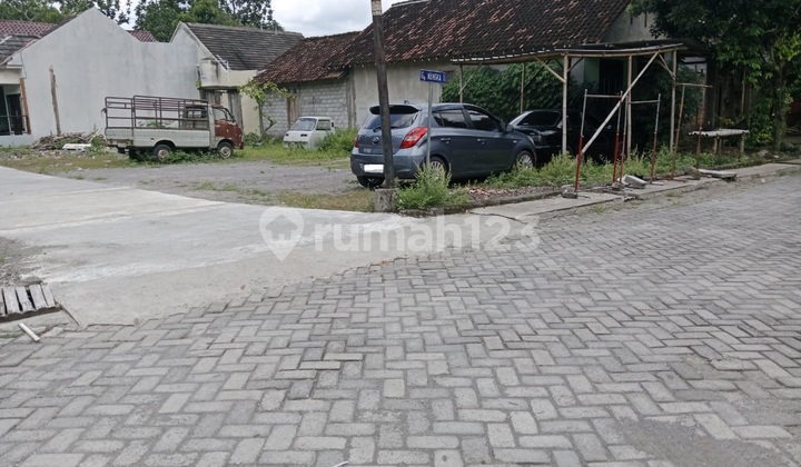 Tanah Pekarangan Dekat Sd Model Sleman Jalan Kayen Wedomartani