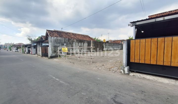 Land Next to Hyatt Palagan Road Suitable for Boarding House Close to UGM