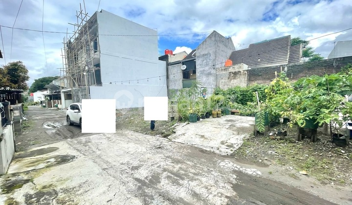 Near Model Sleman Elementary School, Blotan Land, SHM, Small Area, Ready for AJB. Near Model Sleman Elementary School, Blotan Land, SHM, Small Area, Ready for AJB.