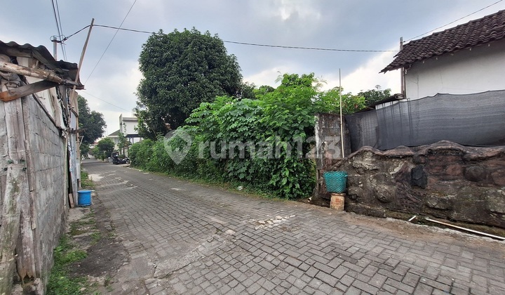 Land for Sale Near Monjali, SHM 1220 m2, Palagan Lempongsari Street