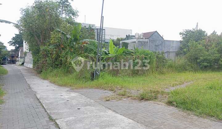 North of UGM Campus, Land on Affandi Street, Gejayan, Behind Pakuwon. North of UGM Campus, Land on Affandi Street, Gejayan, Behind Pakuwon.