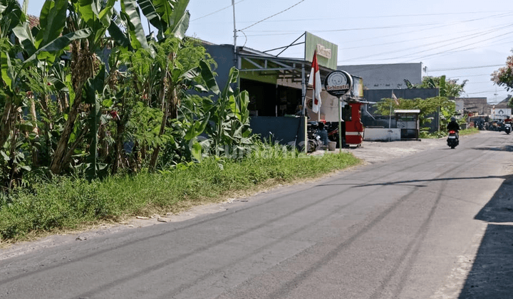 SHM Tanah Pinggir Jalan Utara Pakuwon Ringroad Condongcatur  1