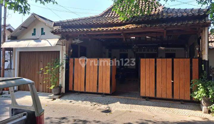 Premium Rumah Njeron Beteng Kraton Jogja Dekat Ke Malioboro  1