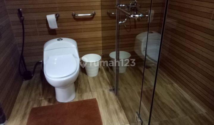 Rumah 3 Lantai Furnished di Ampera Buntu, Jakarta Selatan