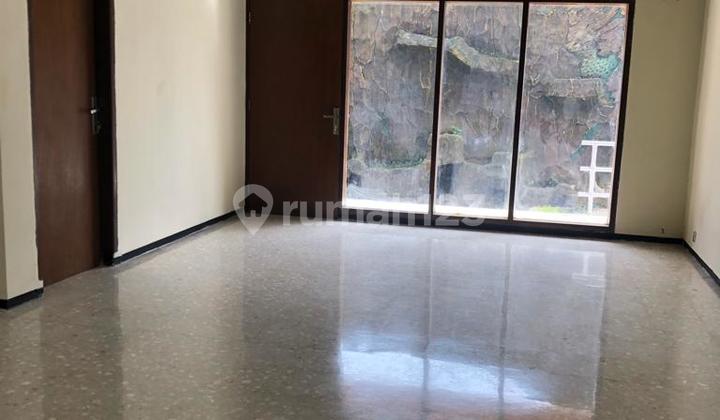 Well-Maintained Setrasari Raya House 2