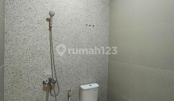 Minimalist New House Singgasana Pradana Cluster 2