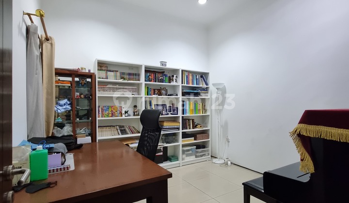 Rumah Singgasana Pradana Cluster Favourite 18