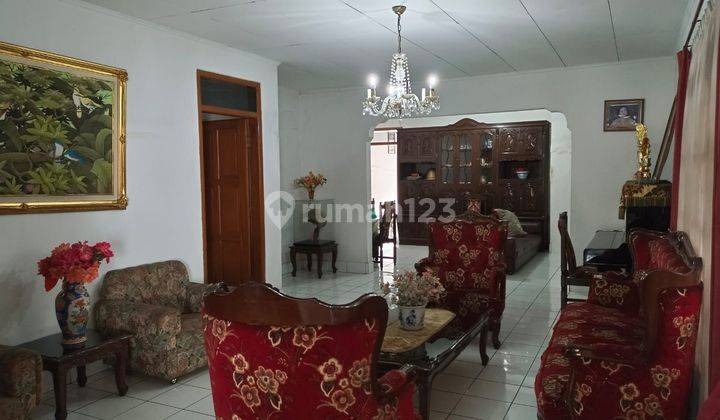 Rumah Mainroad Laswi Hitung Tanah, dekat Riau dan Ahmad Yani 1