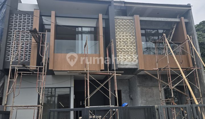 Rumah Baru Minimalis Modern Mekar Wangi