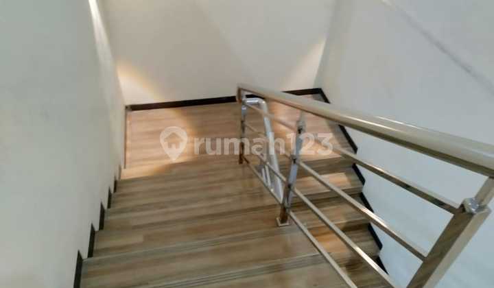 Occupied Sumber Sari Commercial Building Ready for Living 2