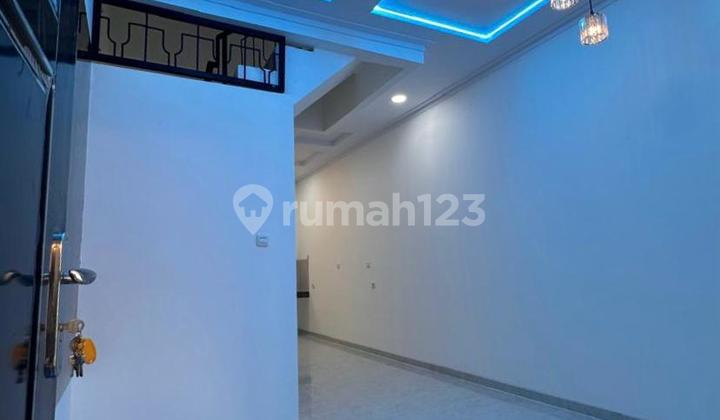 Dijual Brand New Rumah Minimalist 3 Lantai Tanjung Duren