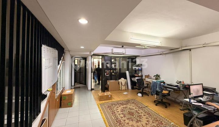 Dijual Rumah bisa untuk Perkantoran Daerah Cilandak Jakarta Selatan