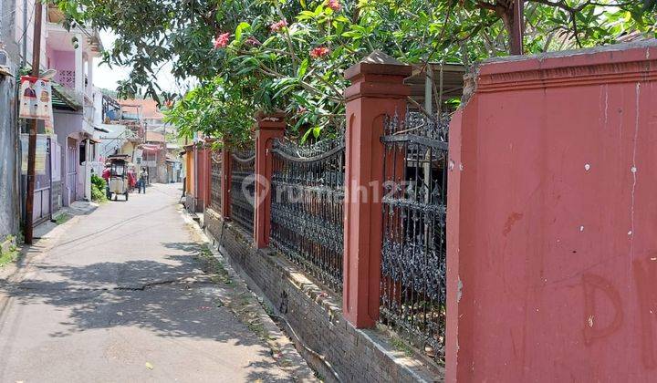 Rumah Di Jl Jatihandap Cicaheum Cocok Untuk Garasi Mobil Sewaan 2
