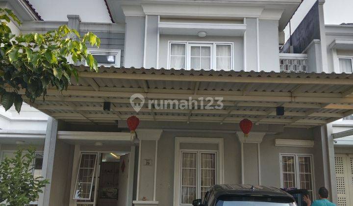 Rumah super rapih Semi furnished Gading Serpong 1