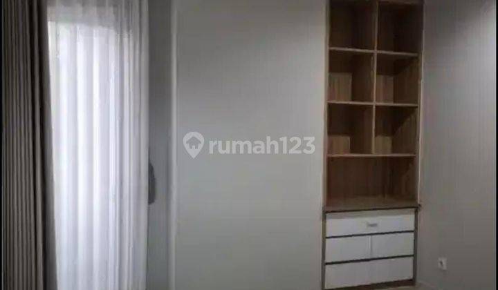 Apartemen Paddington Heights 3 Kamar Tidur Bagus Semi Furnished 1