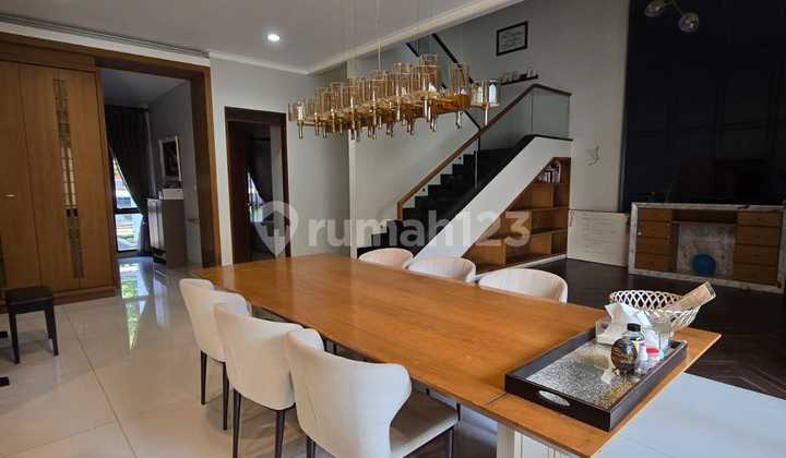 Disewakan Rumah Mewah Siap Huni di Batununggal, Sayap Buah Batu Bandung