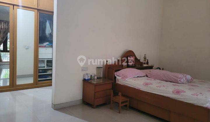 Ruang Usaha Dan Rumah Sangat Strategis di Surya Sumantri, Bandung 6