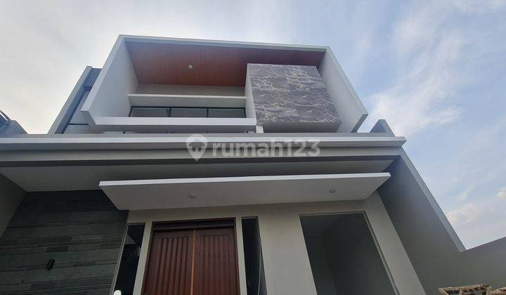 Rumah Baru Minimalis, Modern di Cluster Batununggal Bandung 1