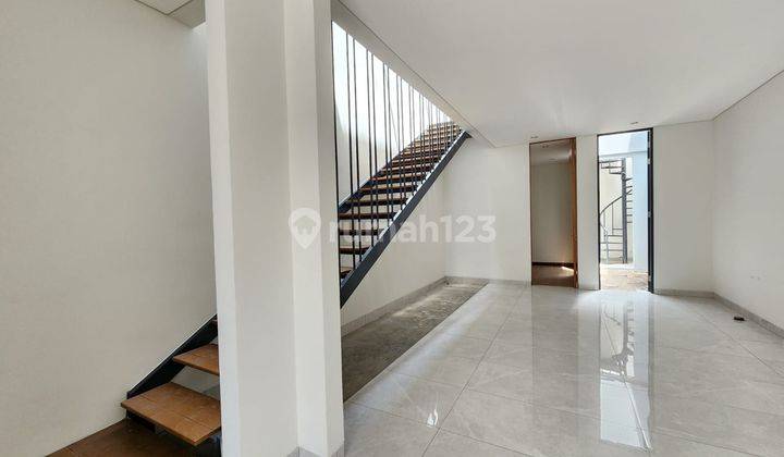 Rumah Baru Minimalis Modern di Mekar Wangi, Bandung 1