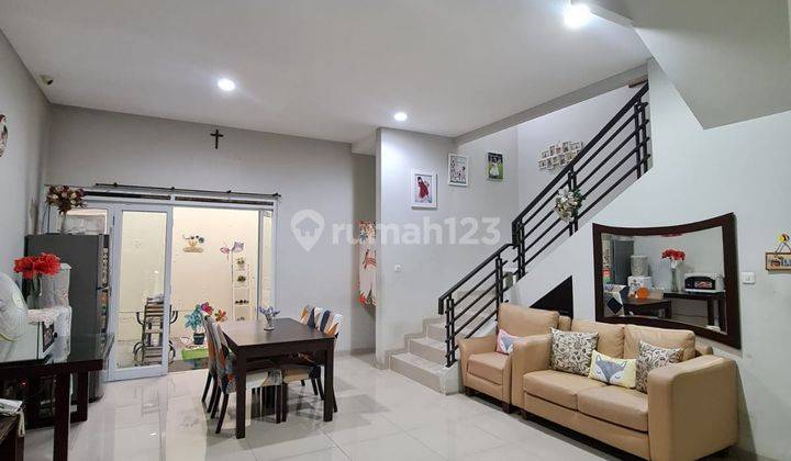 Rumah Terawat, Furnished di Setra Duta, Bandung Utara  1