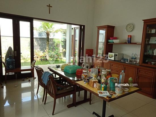 Rumah Mewah dan Nyaman di Mainroad Setraduta Bandung 1