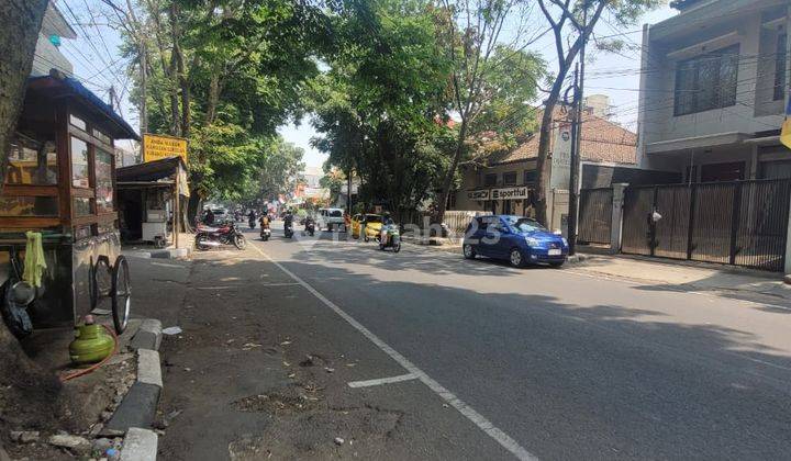 Rumah Hitung Tanah Lokasi Strategis di Ciateul Bandung 2