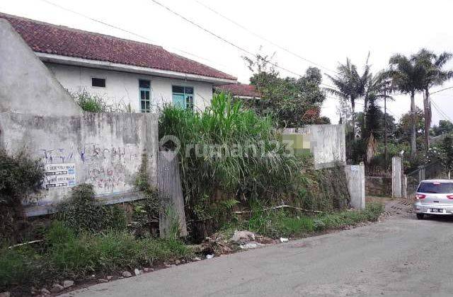 Rumah Hitung Tanah Di Jalan Raya Cihideung Sersan Bajuri, Bandung 2