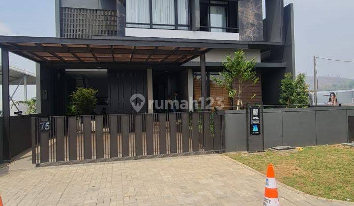 Rumah Elegant di Tatar Nilapadmi Kota Baru Parahyangan 1