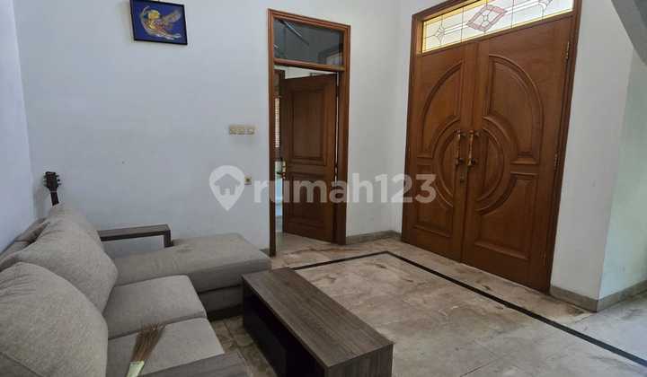 Dijual Rumah Nyaman dan Terawat di Batununggal, Bandung 2
