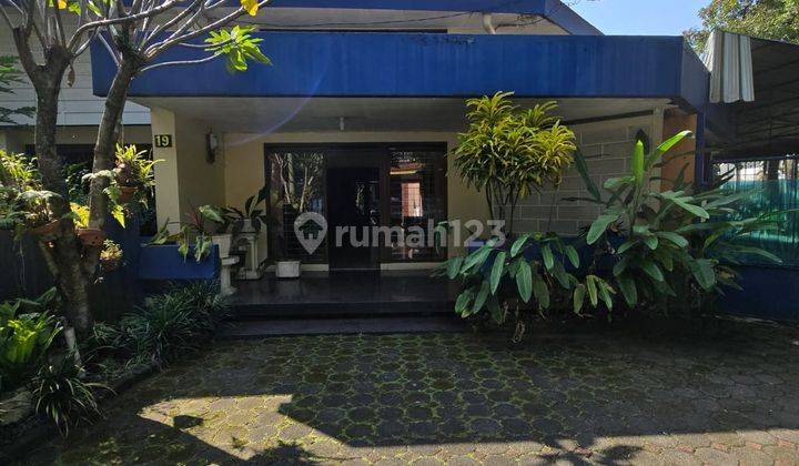 MURAH!! Dijual Rumah Strategis Cocok Untuk Cafe dan Usaha di Sayap Gatot Subroto, Bandung 1