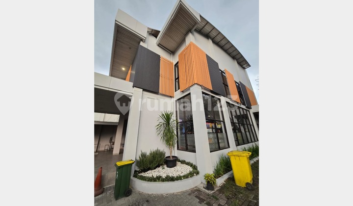 Ruang Usaha Hook 2 Lantai Modern dengan Lift, Lokasi Strategis di Melong – Cijerah, Sayap Sudirman Ruang Usaha Hook 2 Lantai Modern dengan Lift, Lokasi Strategis di Melong – Cijerah, Sayap Sudirman