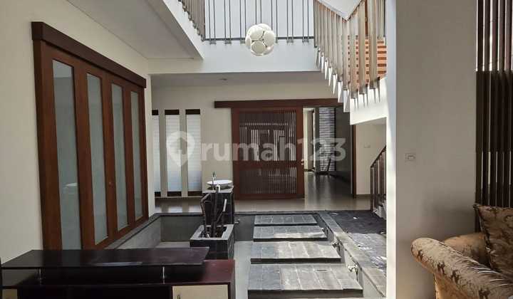 Luxury Ready-to-Occupy House in Mekar Wangi Complex, Bandung 2