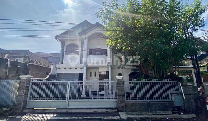Rumah 2 Muka, Terawat di Pasirluyu Sayap BKR Bandung. Sangat Cocok Untuk Tempat Tinggal & Home Industry