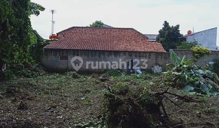 Land on Ciracas Main Road Near UPI and Town Square Land on Ciracas Main Road Near UPI and Town Square