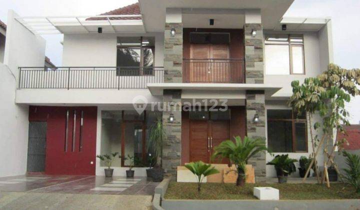 Hunian Bagus 3 Lantai Palm Hills Bisa Sewa 1