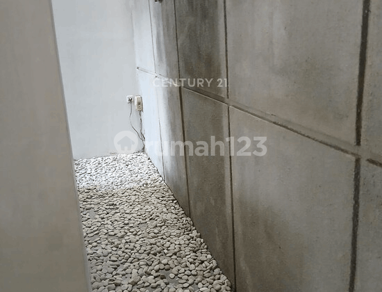 2-Story Residence Mayabon Village One Gate System