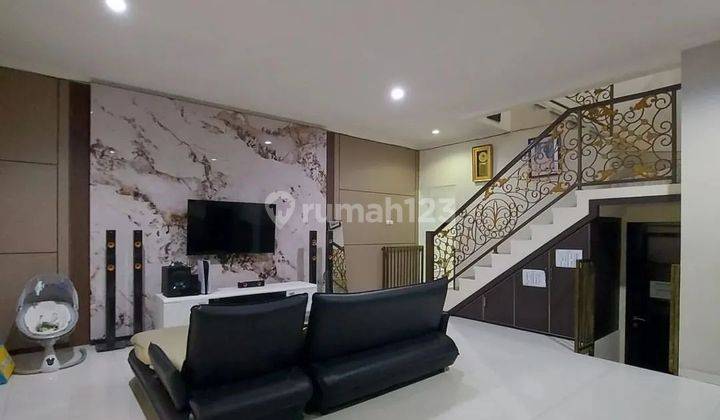 Rumah Modern Siap Huni
lokasi Strategis Di Cilandak
jaksel 2