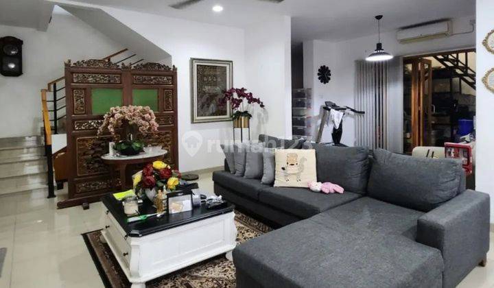 Rumah Modern Dalam Cluster
veteran Bintaro Jakarta Selatan 2