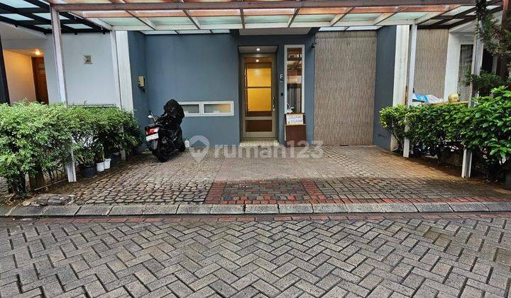 Rumah Minimalis Moder Di Cluster Cialndak Town House Jakarta Selatan 1