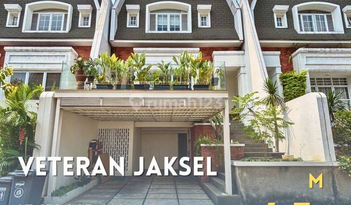 Rumah Bergaya Eropa
dalam Townhouse Eksklusif
veteran Jaksel 1