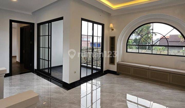 Rumah Baru, Premium Spec, Classic Modern Dengan Private  Pool  2