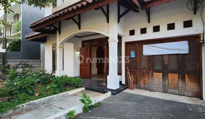 For Sale 
rumah Bagus 2 Lantai
hitung Tanah Dekat Pd. Indah Mall 2