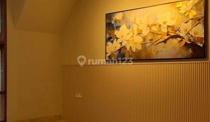 Jarang Ada!! Dijual
rumah Baru Di Menteng Hanya 1,5km Dari Monas 2