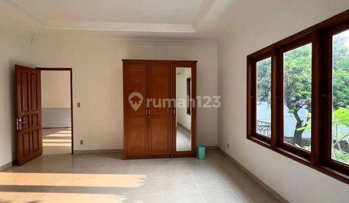 Dijual
rumah Cantik Lokasi Strategis
kemang Jakarta Selatan
 2