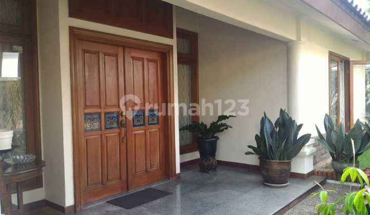 Rumah Asri Siap Huni.di River Park Bintaro 2