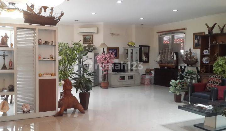 Rumah Hook Keren di Kelapa Gading Jakarta Utara 1